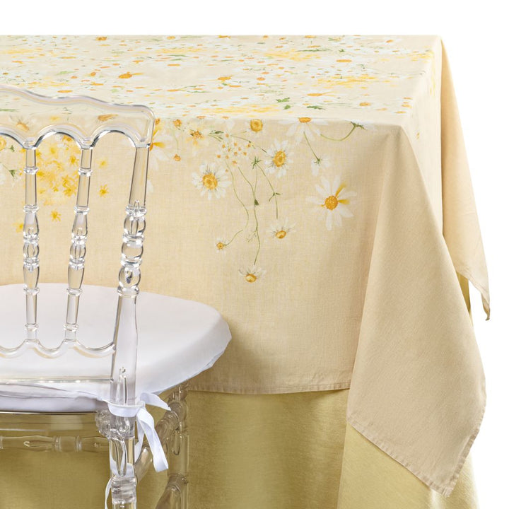 Daisy 60" Topper